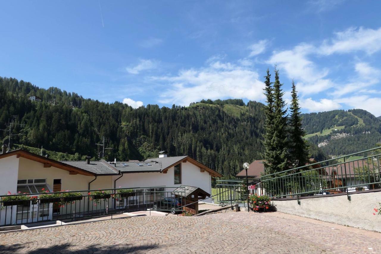 Apartments Casa Metz Santa Cristina Val Gardena Ngoại thất bức ảnh